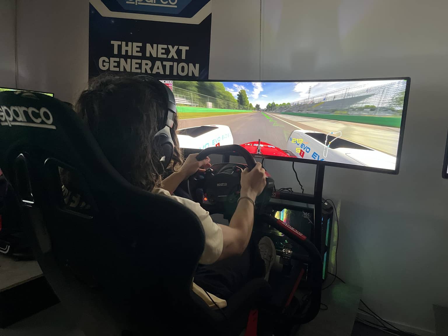 EVG à Lille : le combo simulateurs et jeux de tir pour un groupe qui veut du sensationnel